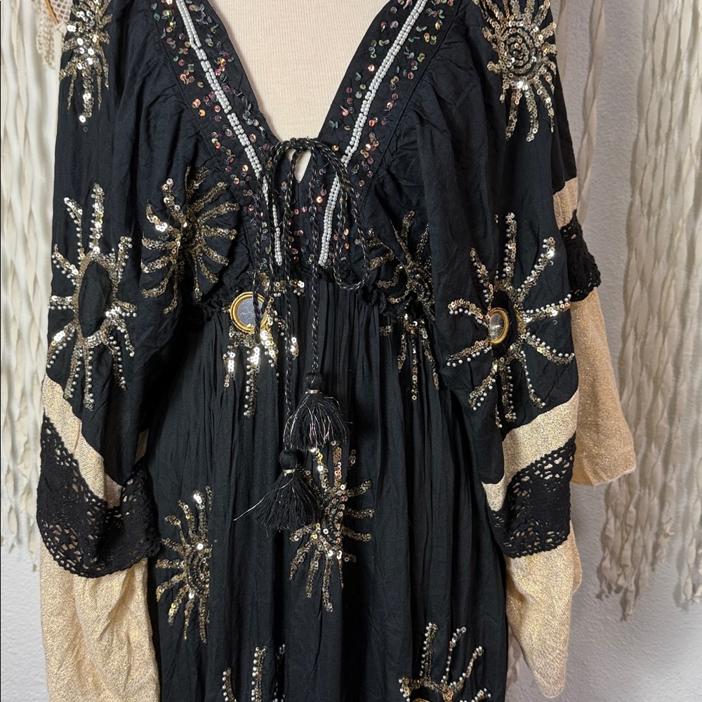 Papa Pia Black and Gold Kimono Sleeve V-Neck Front and Back Maxi Dress O/S - Picture 3 of 10